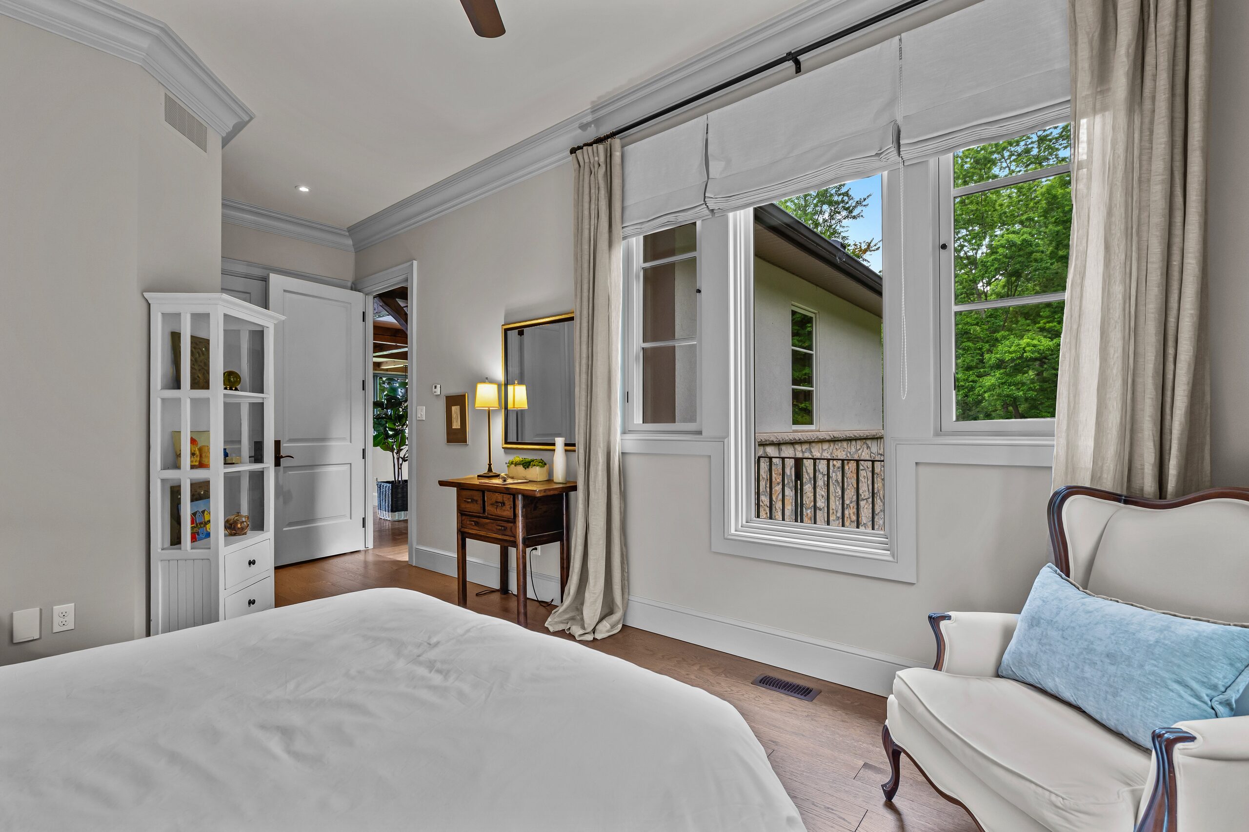 Secondary bedroom, main floor