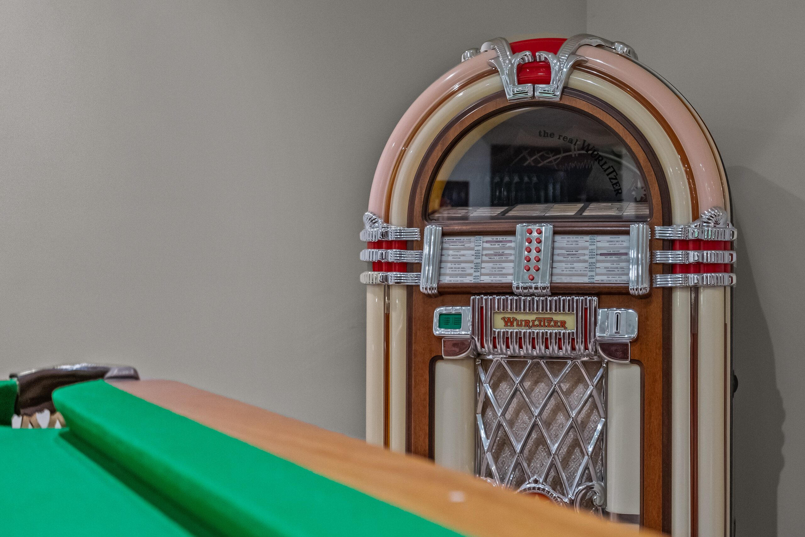 Games room & jukebox