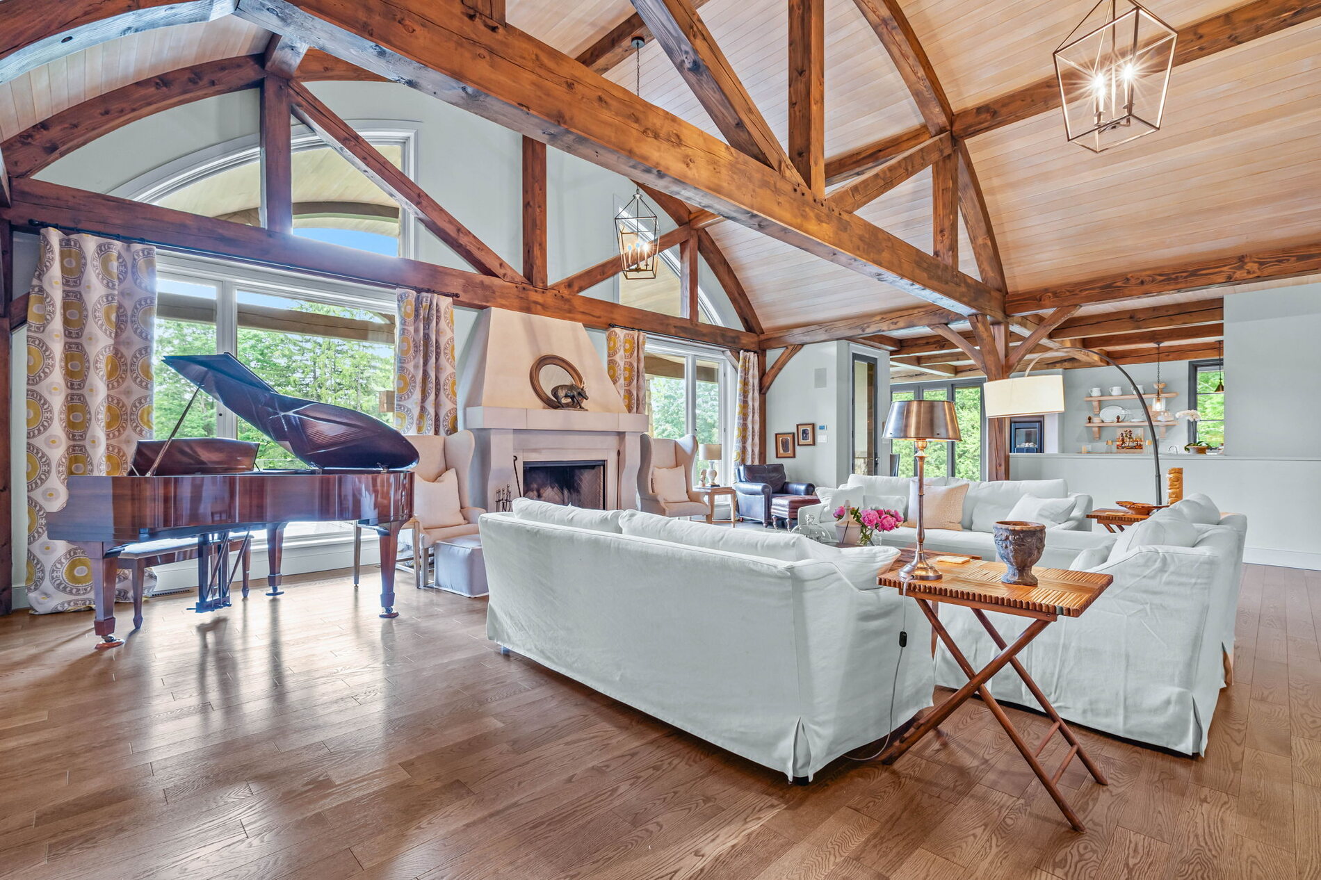 Room for a grand piano